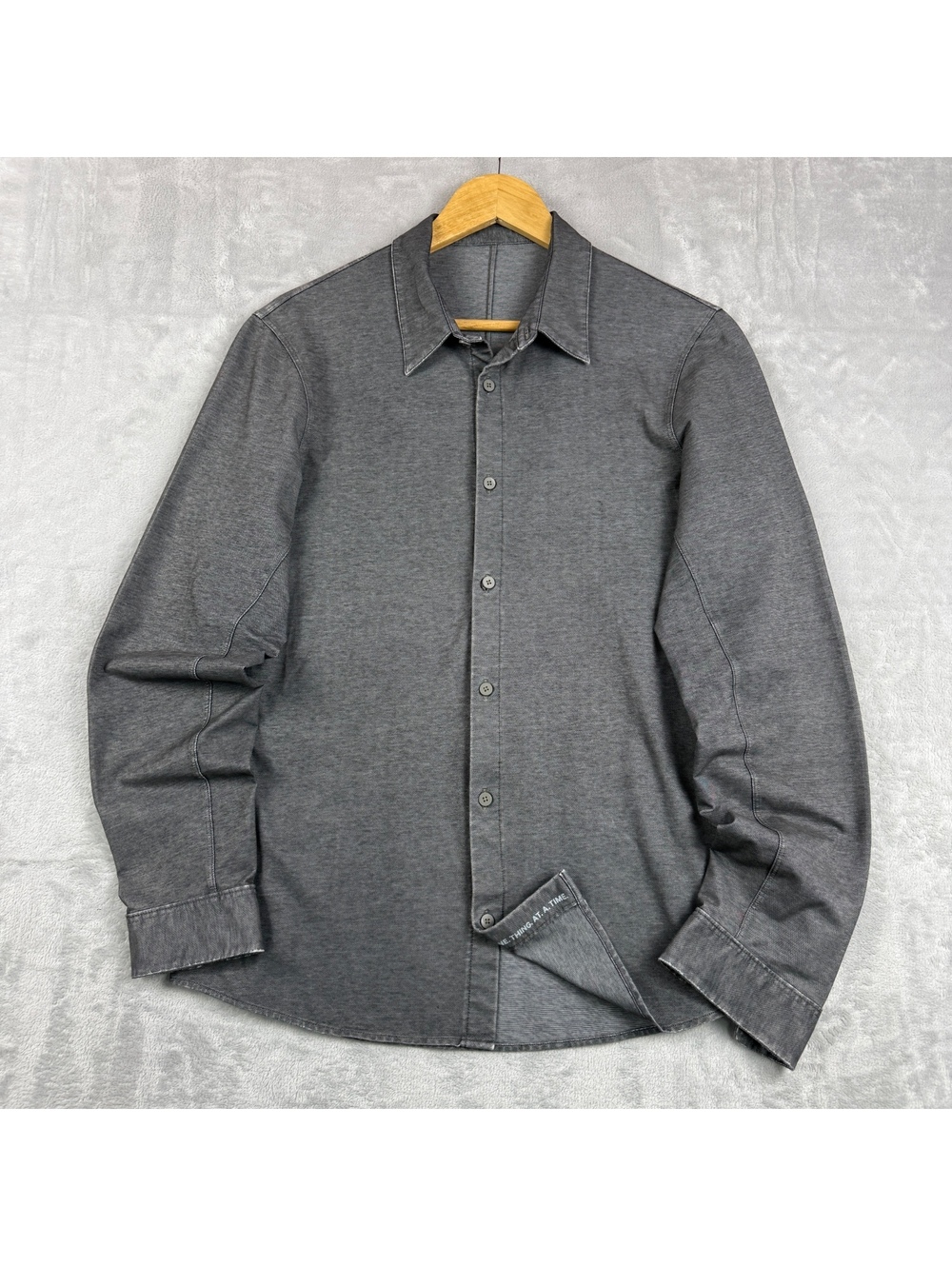 Lululemon Commission Long-Sleeve Button-Down Shirt M Washed Gray Stretch Casual
